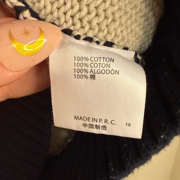 Brandy Melville Striped Navy and Cream Women's Sweater - Picture 8 of 10